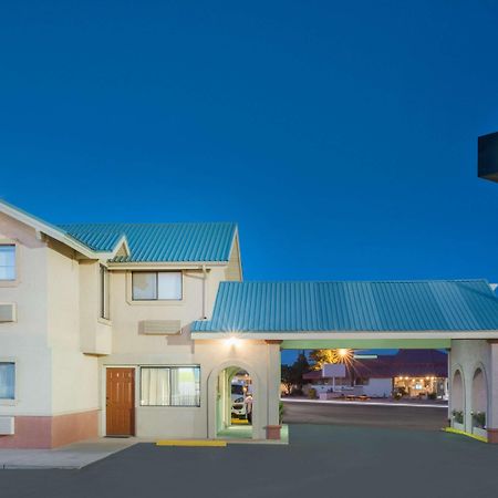 Days Inn By Wyndham Hobbs Exteriör bild