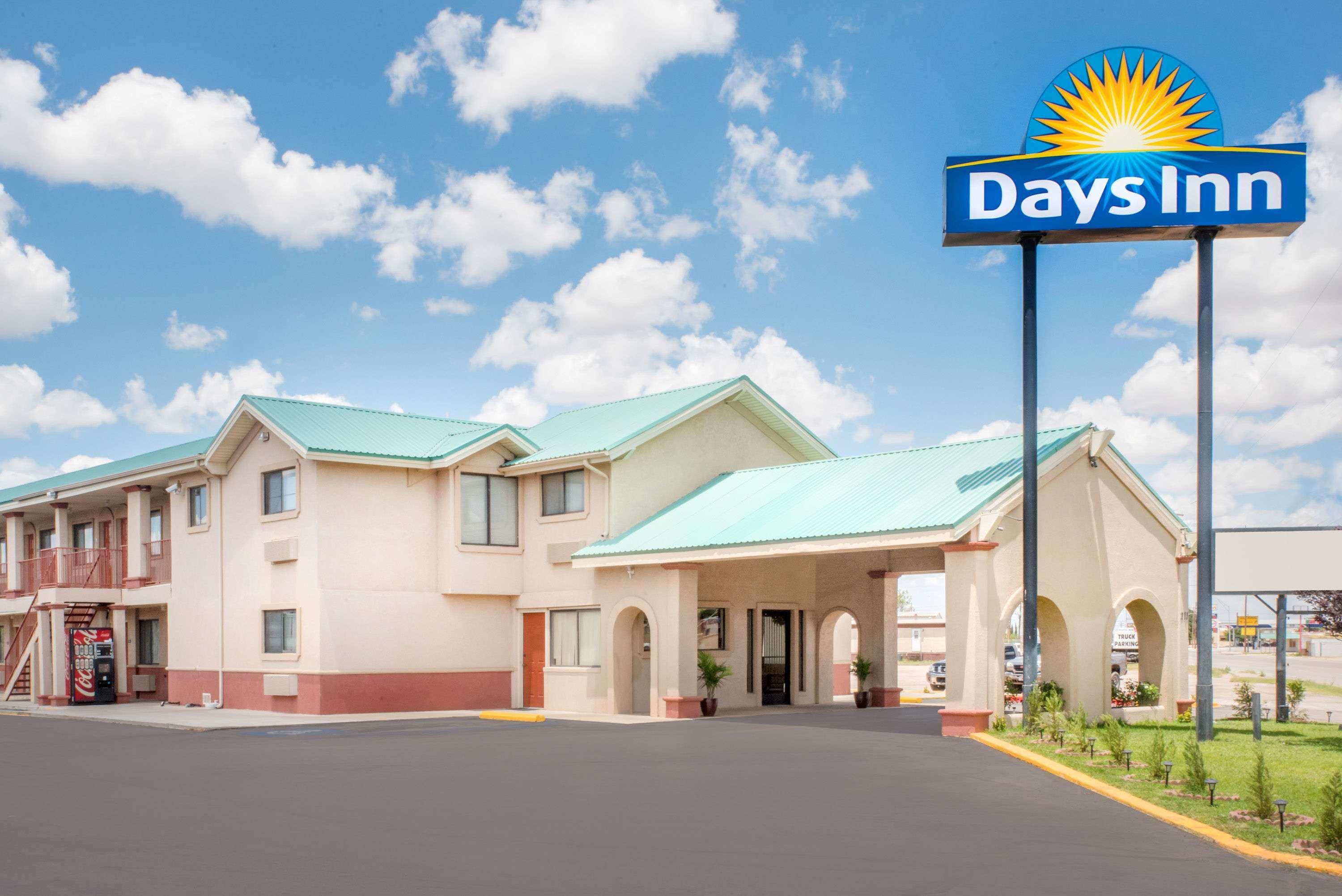Days Inn By Wyndham Hobbs Exteriör bild